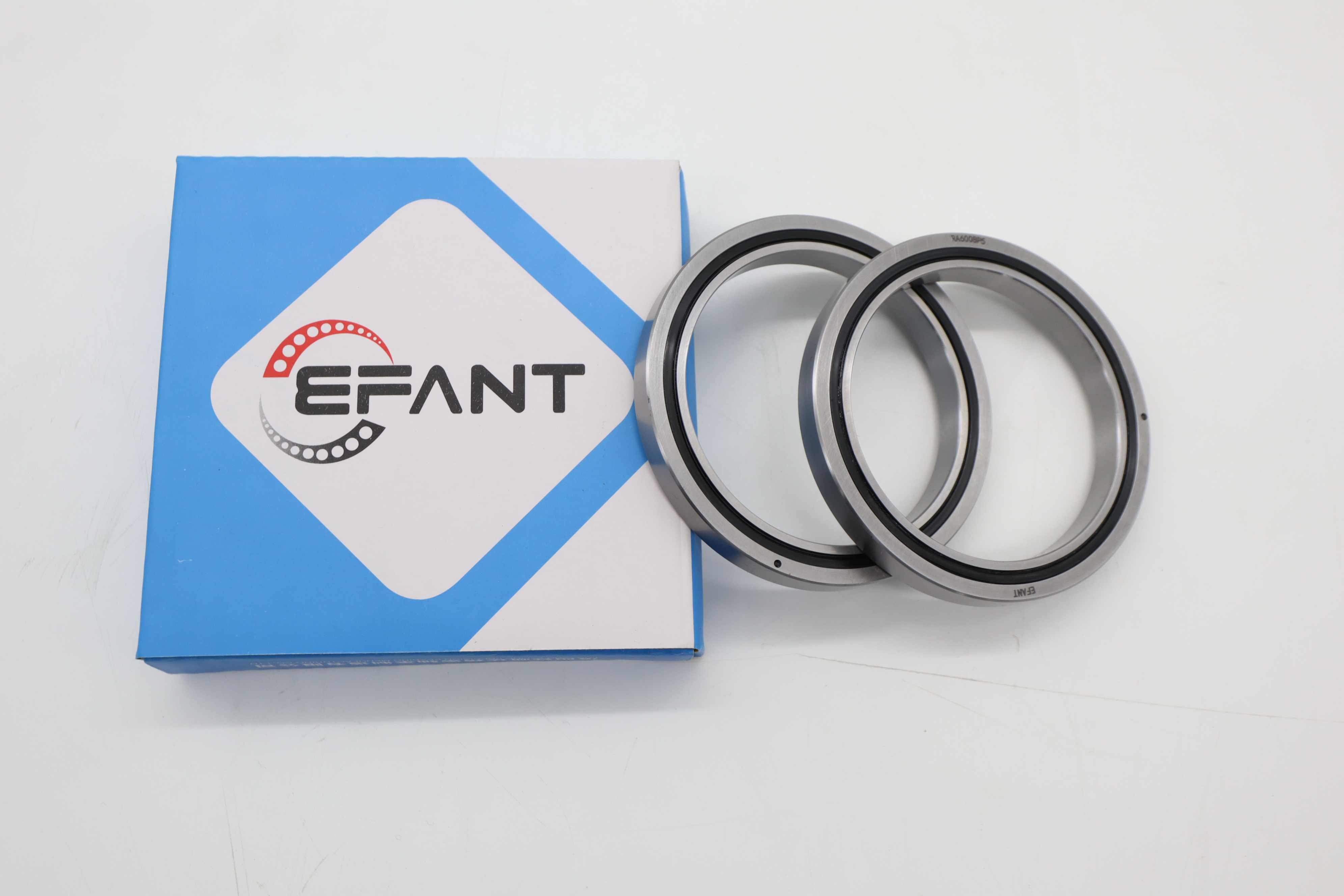 交叉滾子軸承使用時注意事項(xiàng)